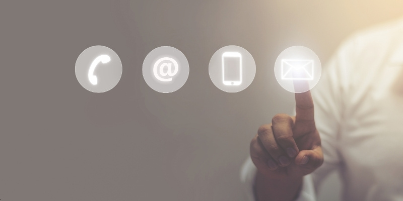 Người chơi có thể hỏi chi tiết khuyến mãi qua phương thức liên hệ